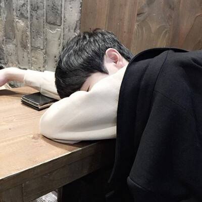 美伊就结束冲突释放不同信号,金价趋于稳定